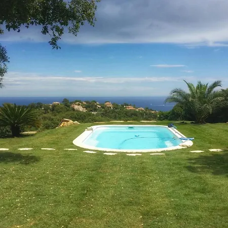 빌라 Le Calme - Sea View And Pool 생트막시메